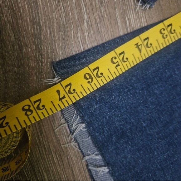 Abercrombie & Fitch The Flare Ultra High Rise Jean 26 / 2 short - Picture 9 of 13